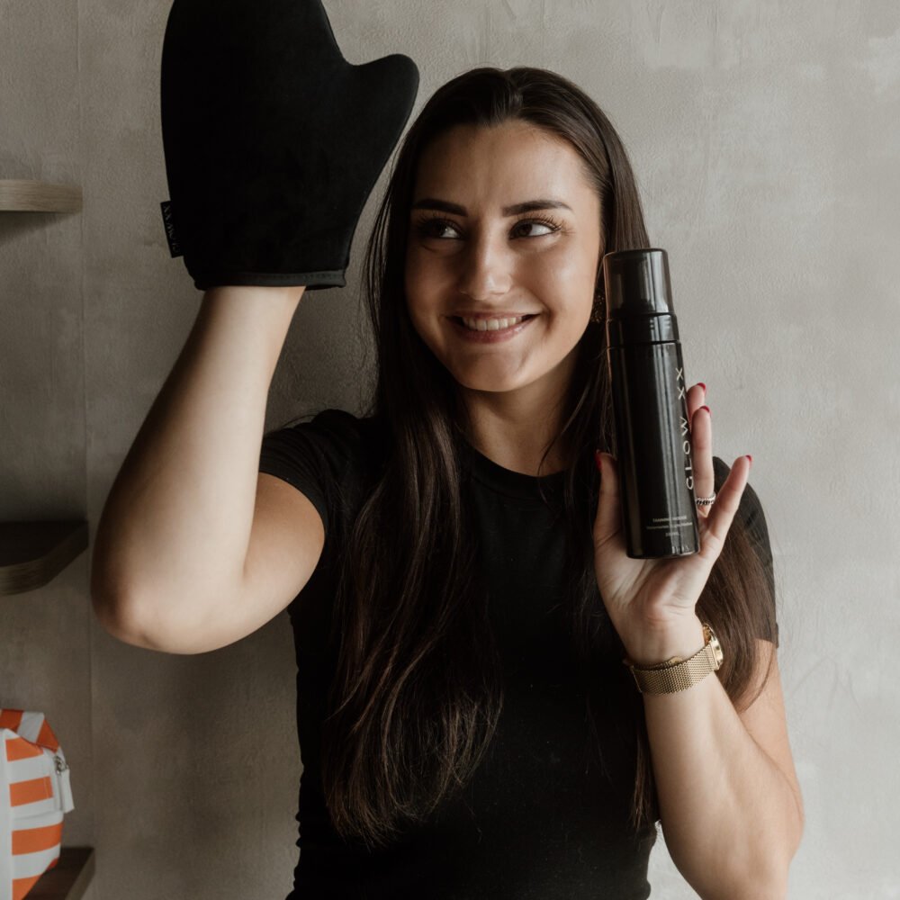 Alternative view of GlowXX Glove