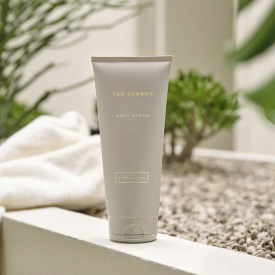 Alternative view of Ted Sparks Body Scrub - Tonka & Pepper