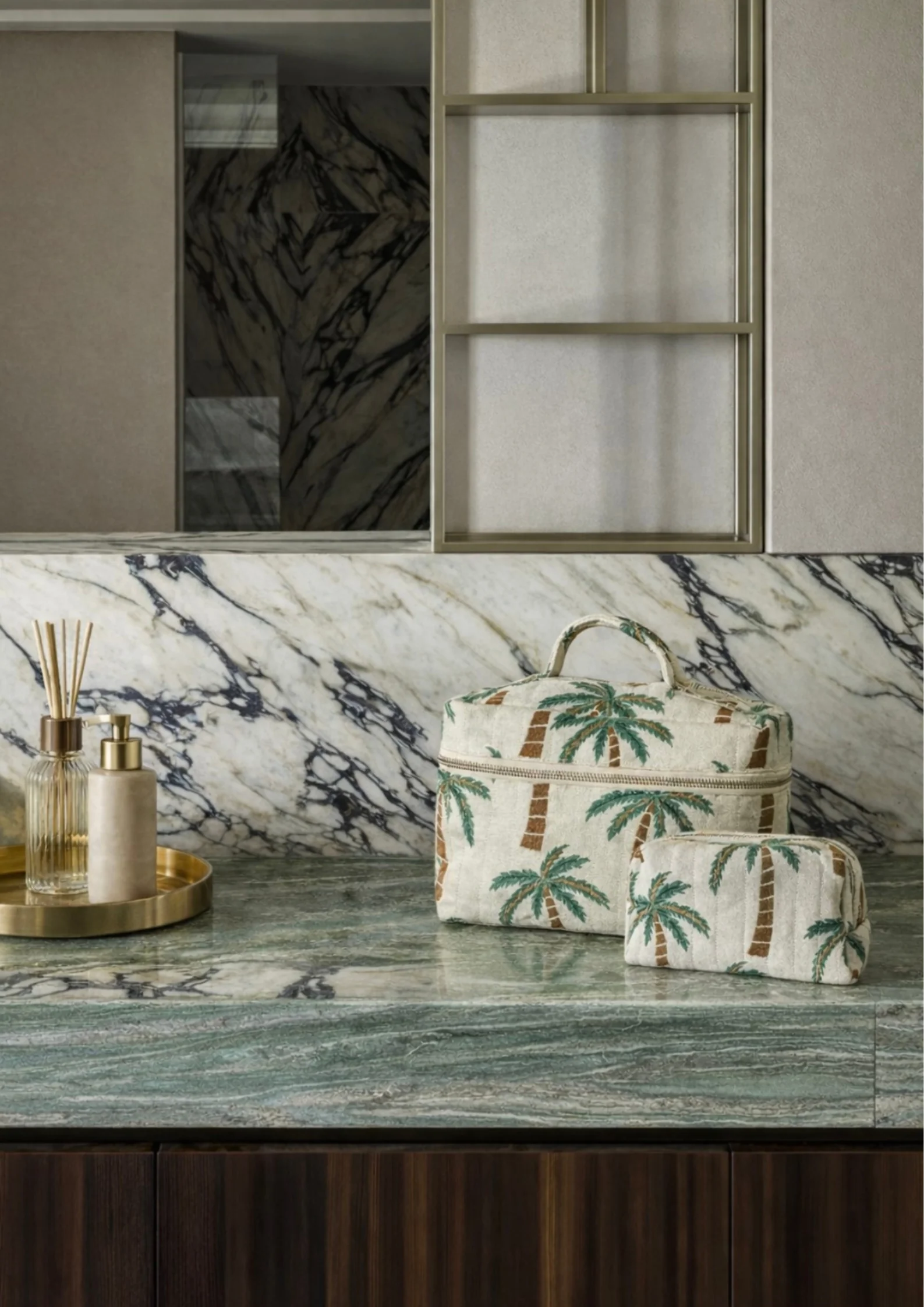 KHUS Palm Holiday Vanity & Pouch Set - Afbeelding 2